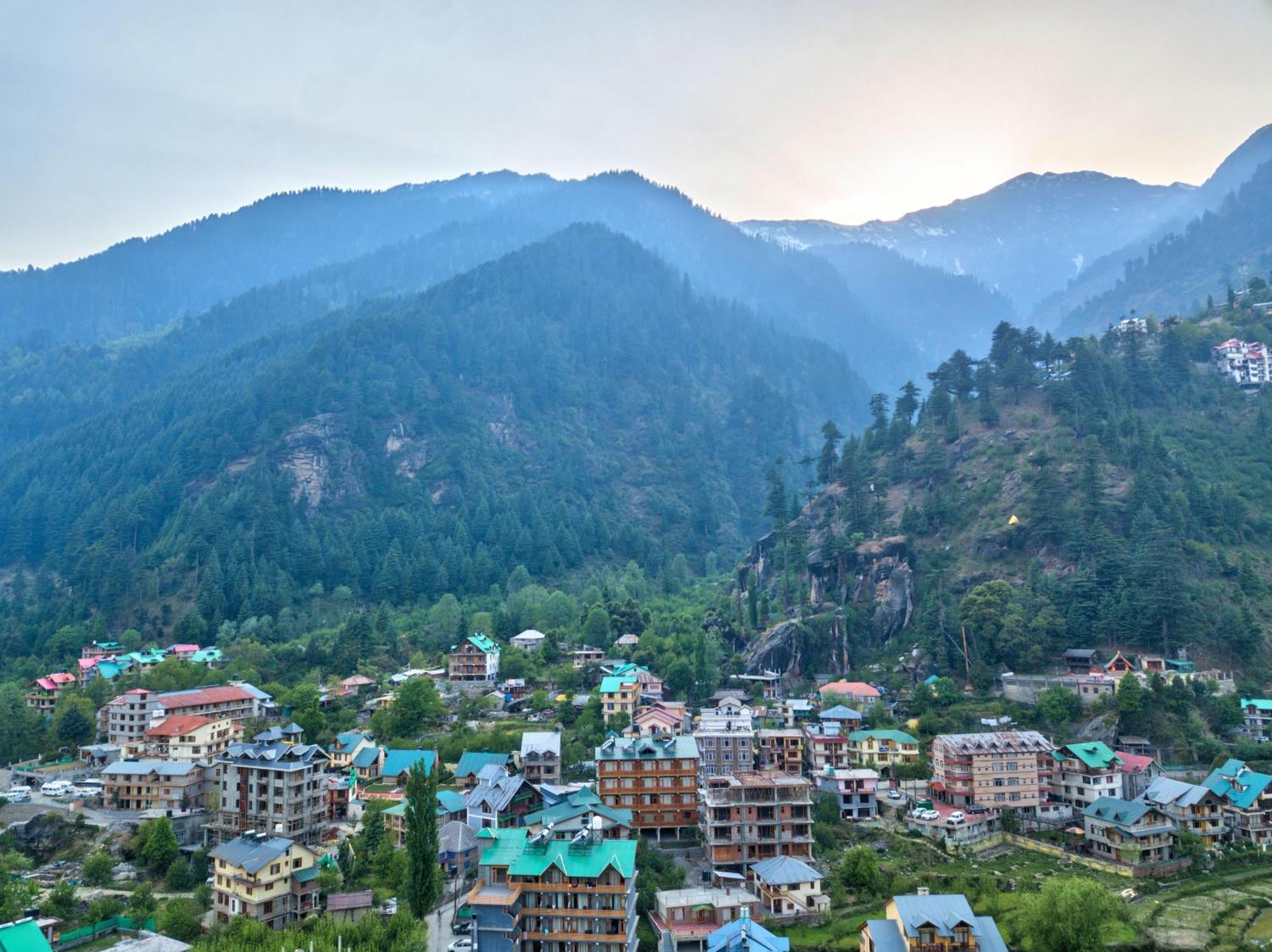 Swastik Grand Manali Manāli Exterior foto