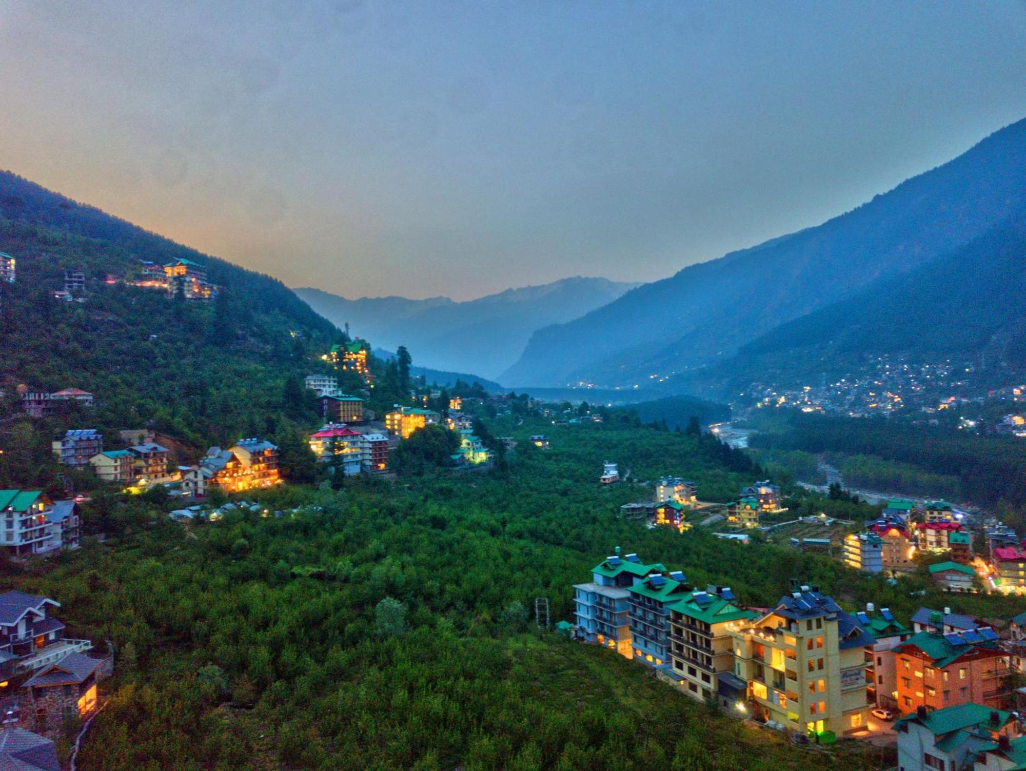 Swastik Grand Manali Manāli Exterior foto